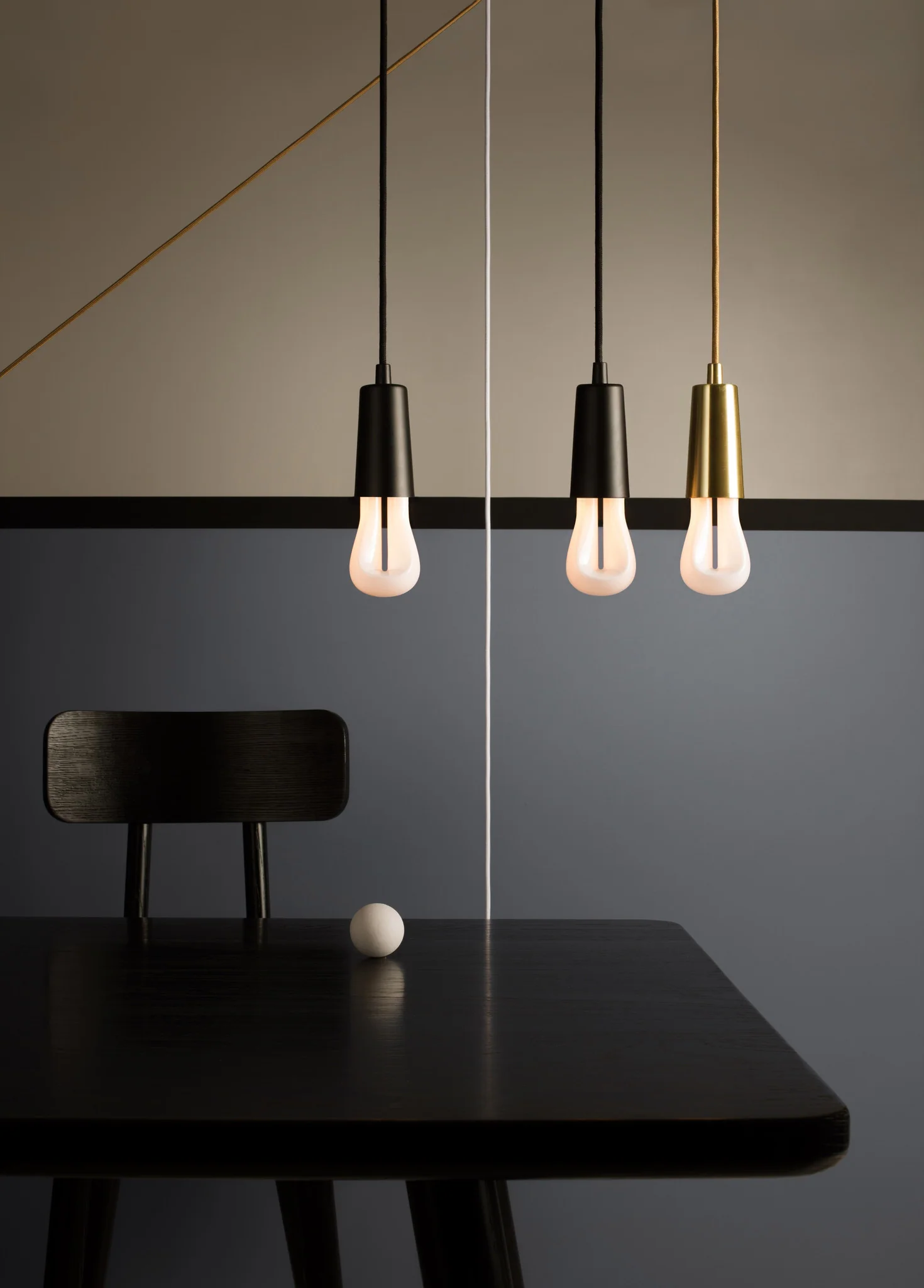 PLUMEN® Bulbs 002 (2022) - Image 5